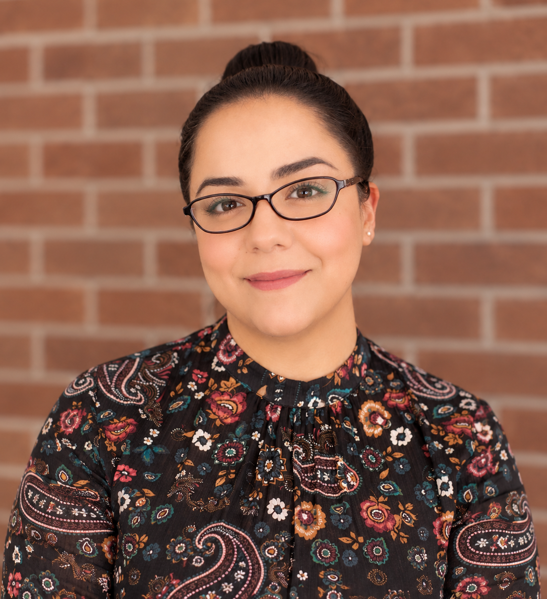 Portrait of Hedy Anvari, Registered Psychotherapist and Registered Clinical Counsellor